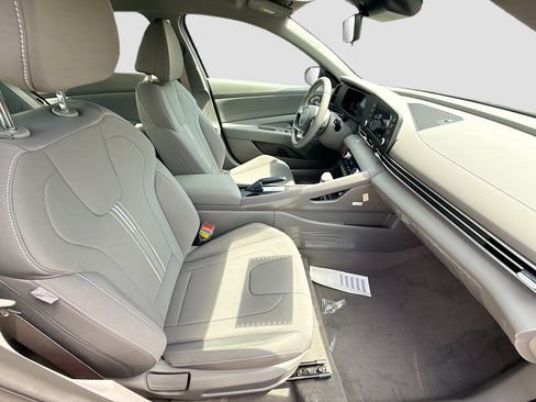 New 2026 Hyundai Elantra Sport w/ Cargo Package FWD image 20