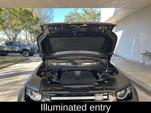 Used 2023 Land Rover Defender 110 Carpathian Edition image 11