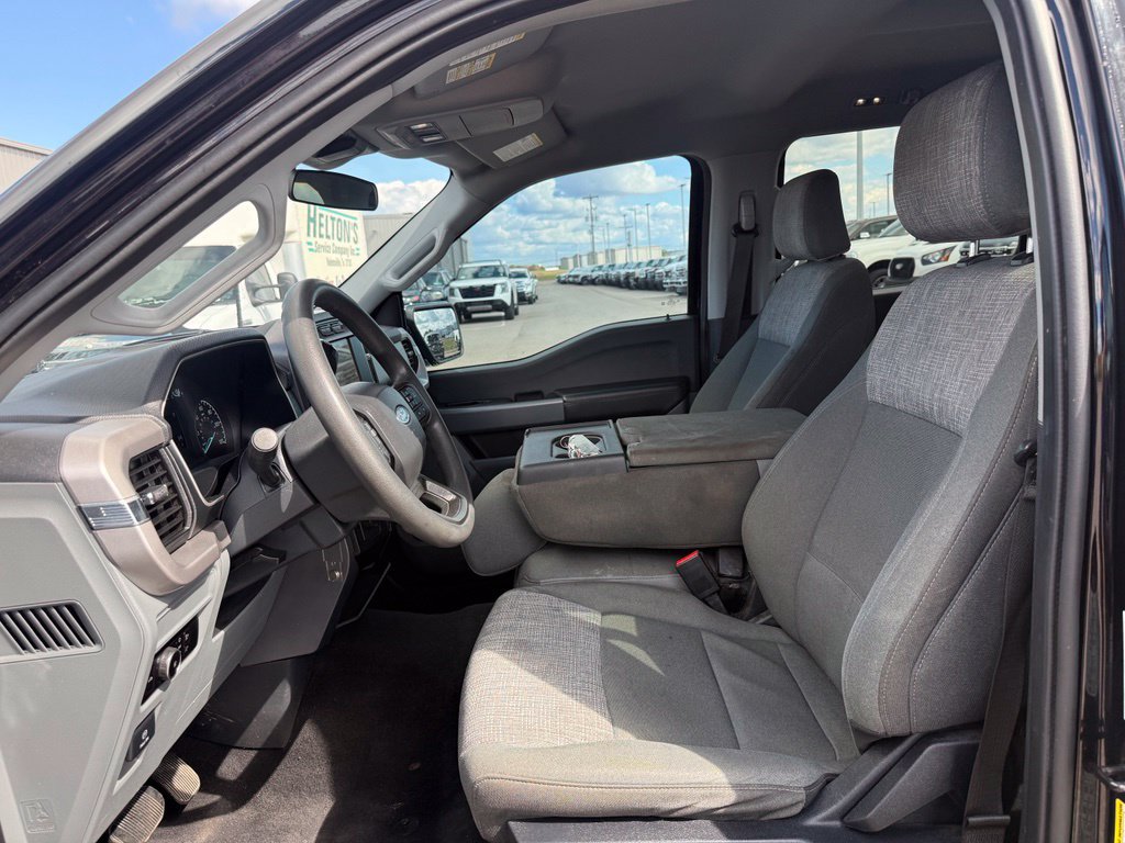 Used 2023 Ford F150 XLT RWD image 5