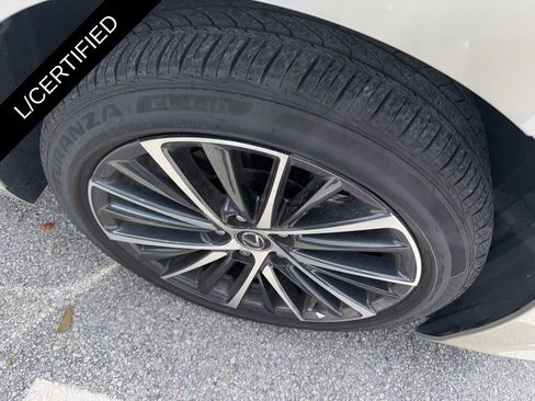 Certified 2025 Lexus ES 350 w/ Premium Package image 4