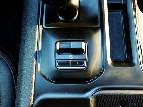 Used 2024 GMC Sierra 1500 AT4 w/ Technology Package image 54