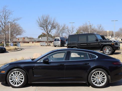 Used 2017 Porsche Panamera 4S w/ Sport Chrono Package image 7
