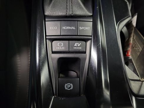Used 2026 Toyota Camry SE w/ Convenience Package FWD image 16