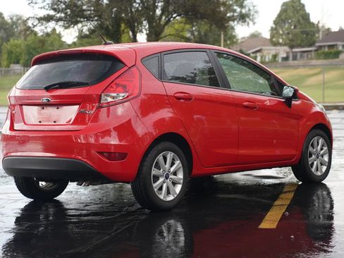 Used 2012 Ford Fiesta SE FWD image 5