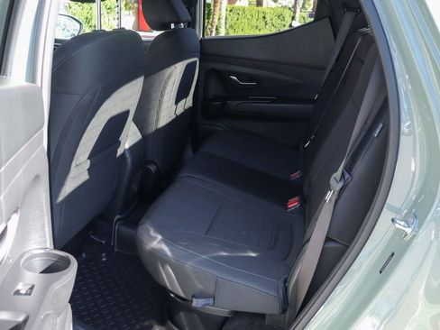 Used 2024 Hyundai Santa Cruz SE image 39