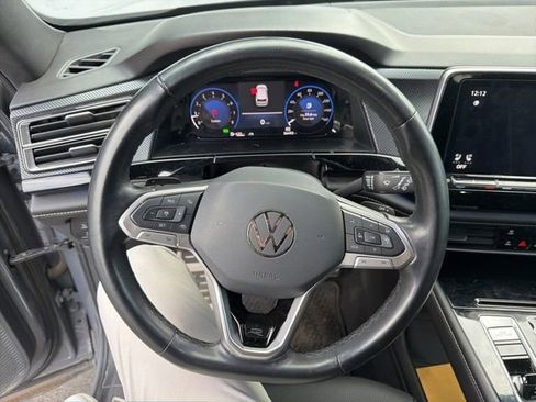 Used 2024 Volkswagen Atlas Cross Sport SEL Premium R-Line image 5