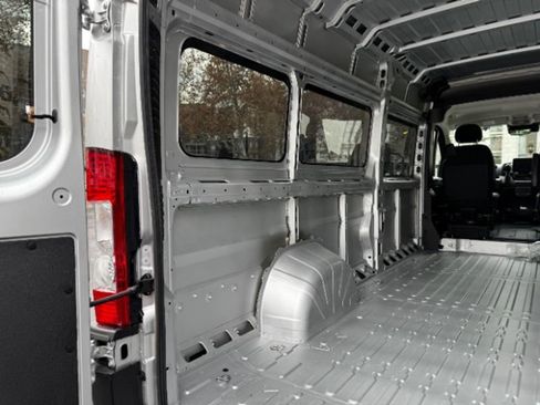 Used 2023 RAM ProMaster 3500 w/ Premium Convenience Group (B) image 35