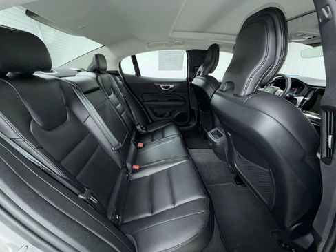 Used 2025 Volvo S60 B5 Core AWD/4WD image 7