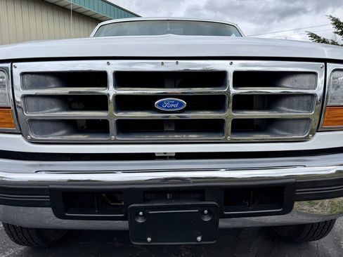 Used 1995 Ford F250 XLT image 12