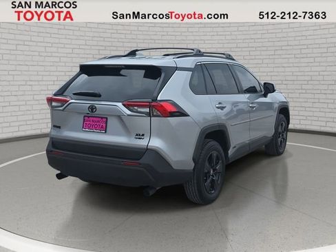 Used 2025 Toyota RAV4 XLE image 5