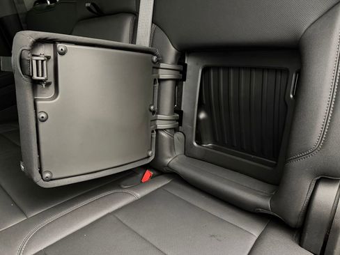 Used 2022 Chevrolet Silverado 1500 LTZ w/ LTZ Premium Package image 21