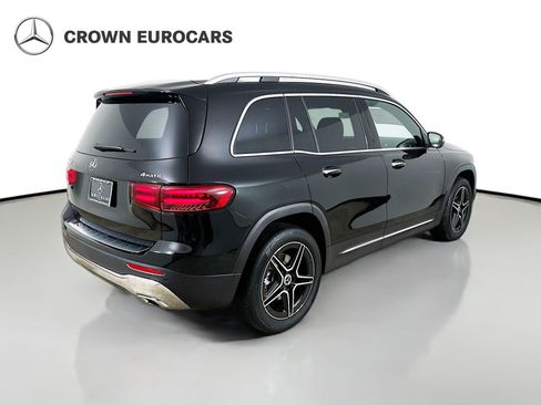 Used 2026 Mercedes-Benz GLB 250 4MATIC image 5