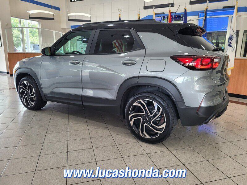 Used 2025 Chevrolet TrailBlazer RS w/ Convenience Package FWD image 6