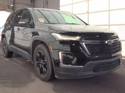 Used 2023 Chevrolet Traverse LT w/ Midnight/Sport Edition AWD/4WD image 3