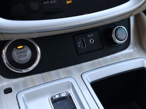 Used 2018 Nissan Murano SV w/ Premium Package FWD image 24