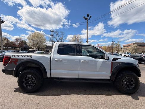 Used 2025 Ford F150 Raptor w/ Equipment Group 803A Raptor R AWD/4WD image 8