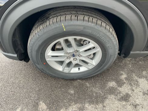 Used 2026 Ford Explorer Active image 9