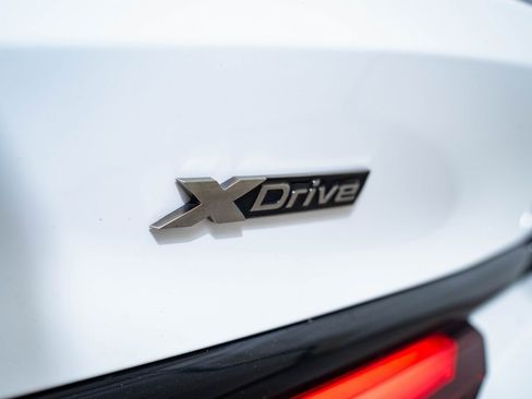 Used 2022 BMW M235i xDrive Gran Coupe image 9