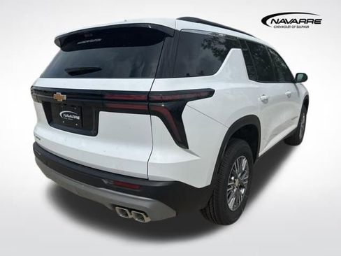 New 2026 Chevrolet Traverse LT w/ Driver Confidence Package image 9