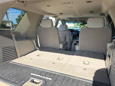 Used 2018 Cadillac Escalade Luxury image 14