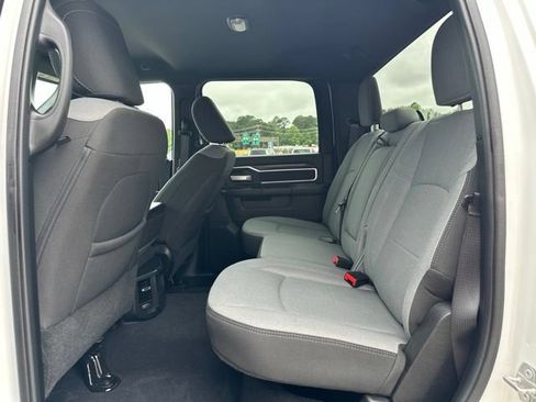 Certified 2024 RAM 2500 Big Horn AWD/4WD image 28