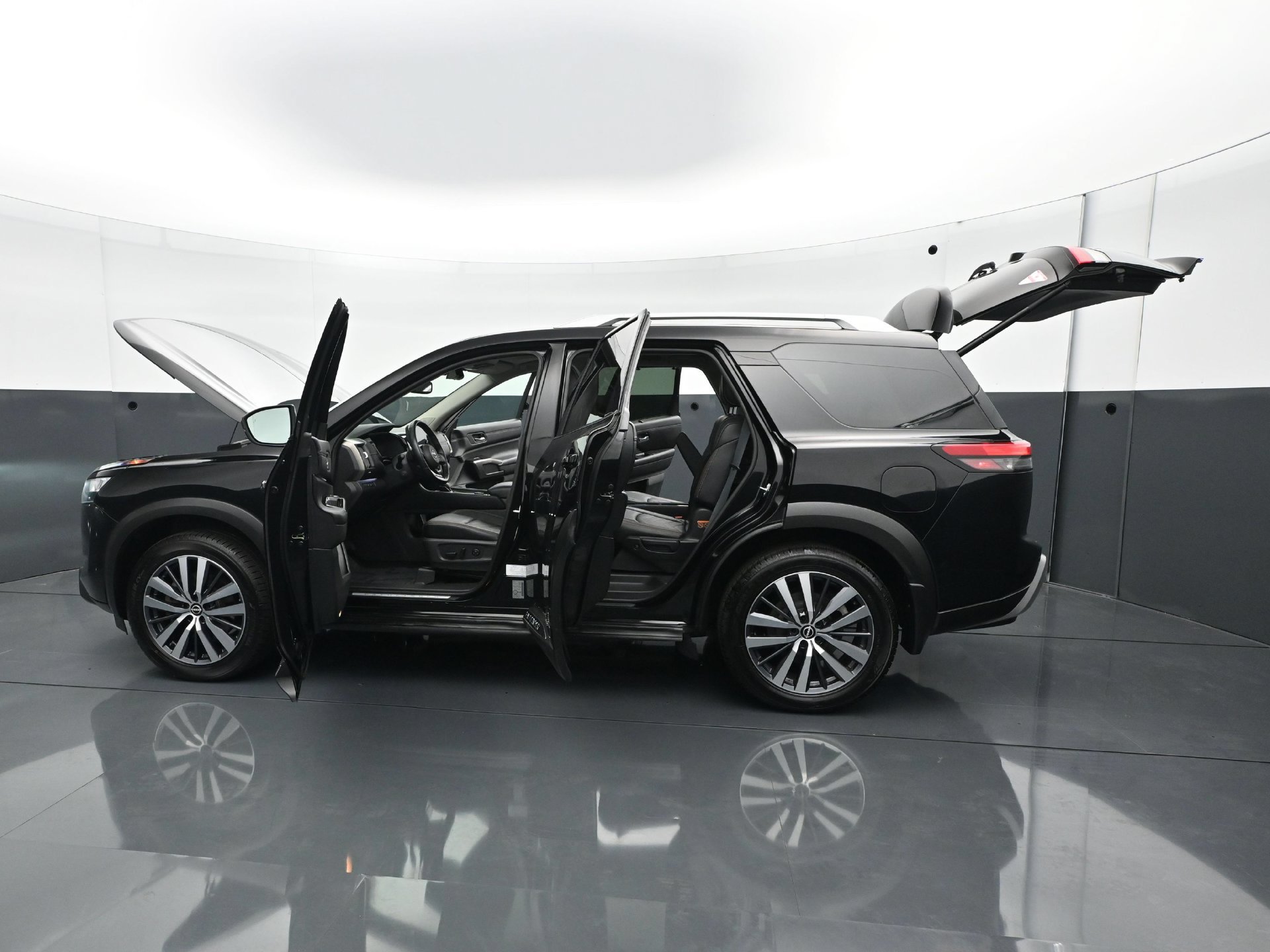 Used 2022 Nissan Pathfinder Platinum AWD/4WD image 36
