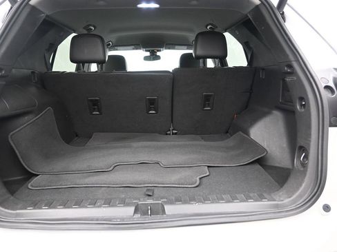 Used 2024 Chevrolet Equinox Premier FWD image 17