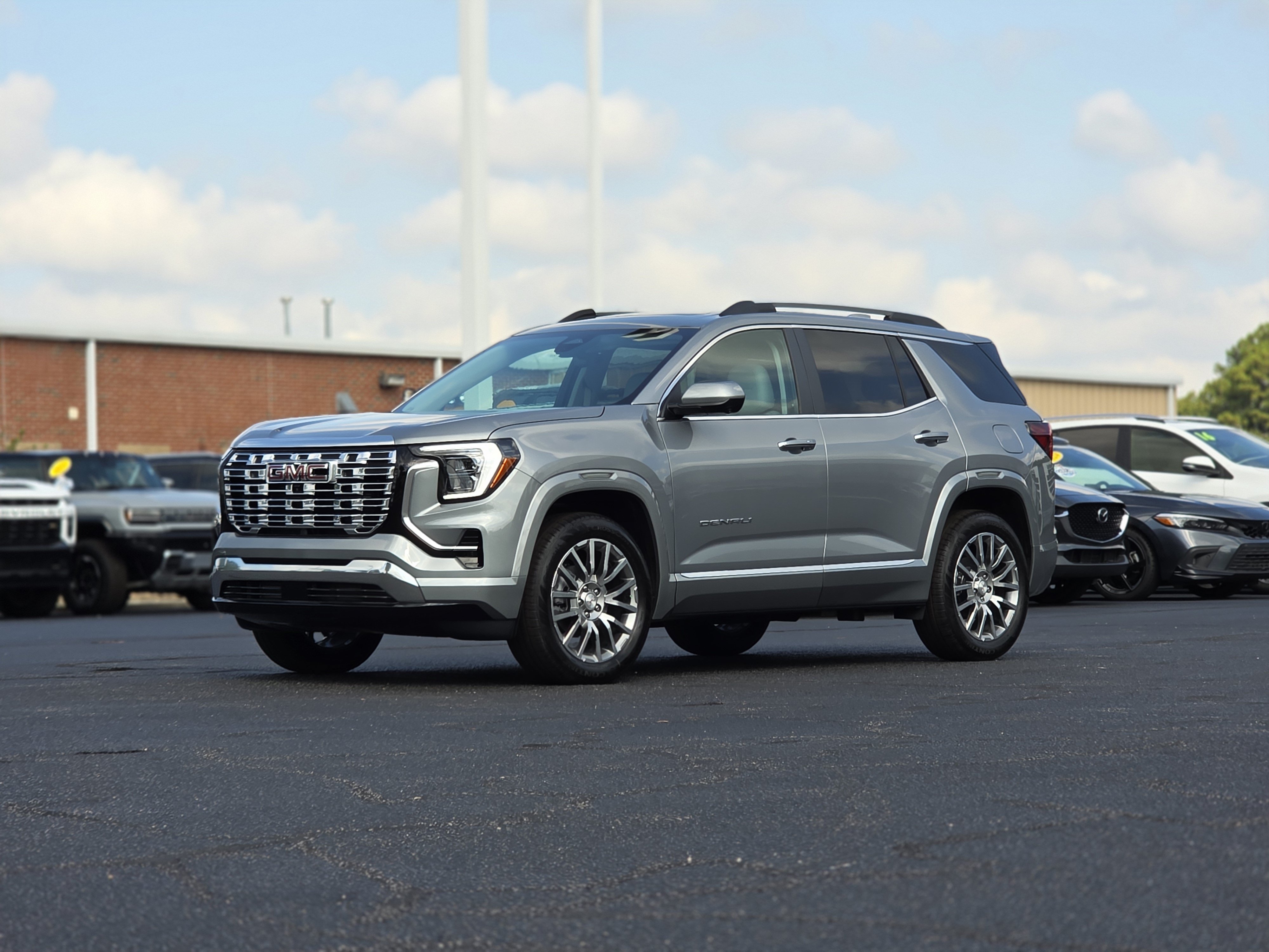 New 2027 GMC Terrain Denali w/ LPO, Floor Liner Package AWD/4WD image 3