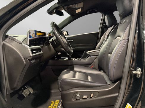Used 2024 Cadillac XT4 Sport AWD/4WD image 19