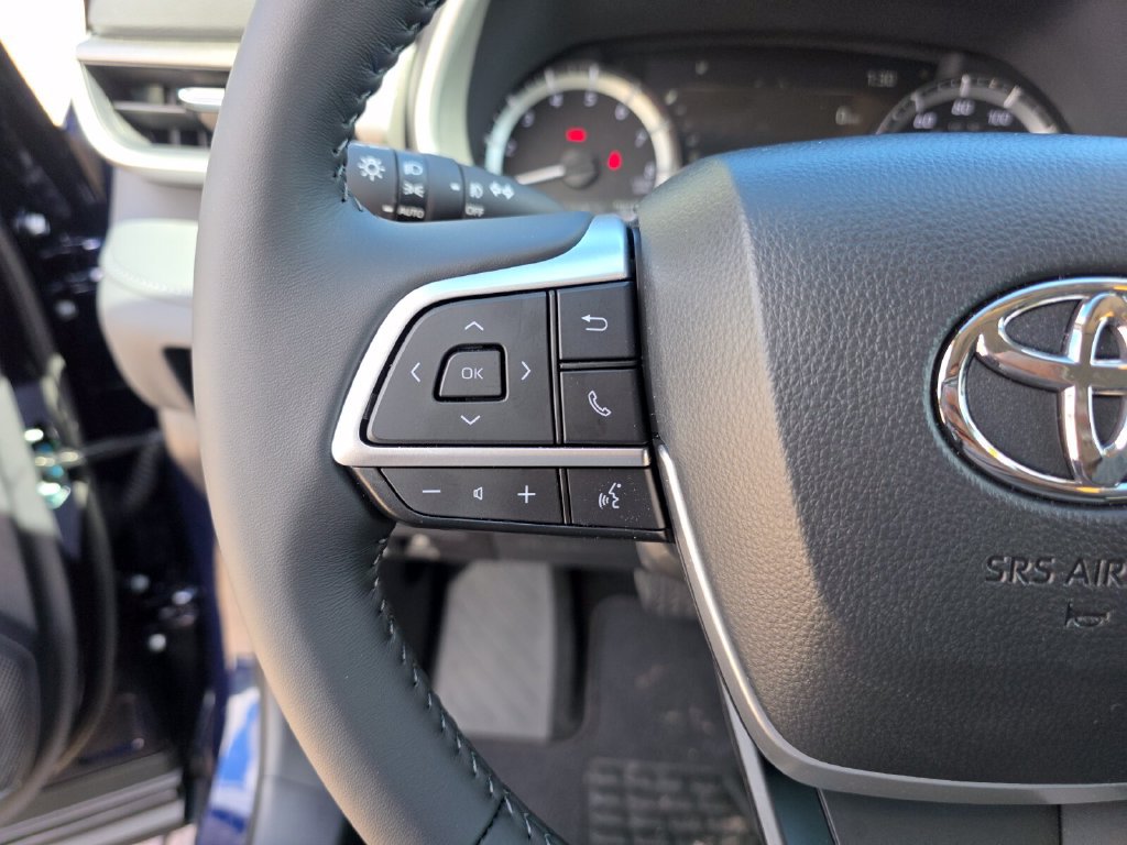 Certified 2026 Toyota Highlander XLE AWD/4WD image 31