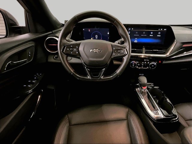 Used 2024 Chevrolet Trax RS w/ Driver Confidence Package FWD image 5