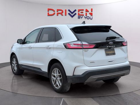 Used 2022 Ford Edge SEL image 3