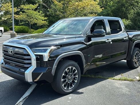 New 2026 Toyota Tundra Limited AWD/4WD image 3