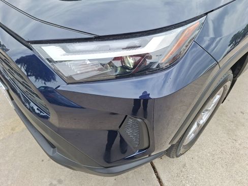 Used 2025 Toyota RAV4 XLE w/ Convenience Package FWD image 10