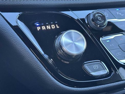 New 2026 Chrysler Pacifica Select image 21