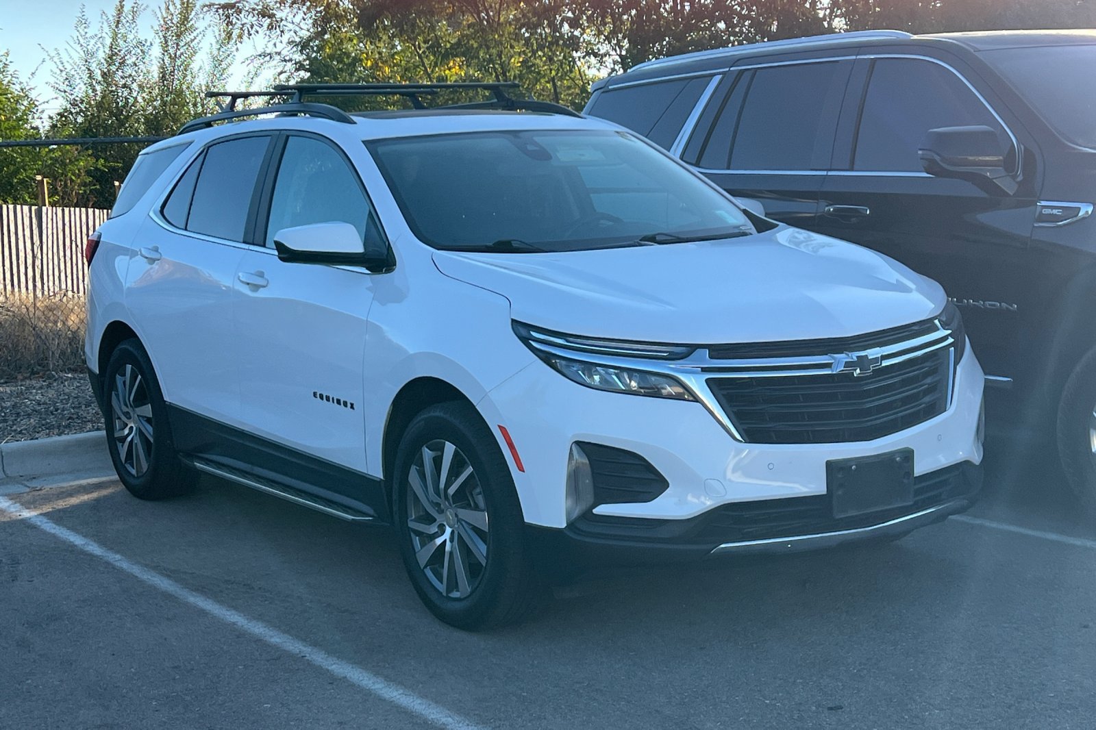 Used 2022 Chevrolet Equinox LT AWD/4WD image 2