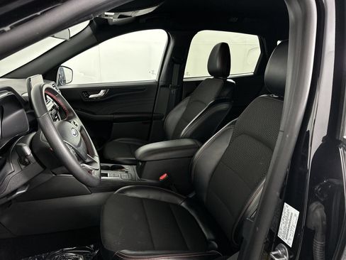 Used 2025 Ford Escape ST-Line FWD image 3