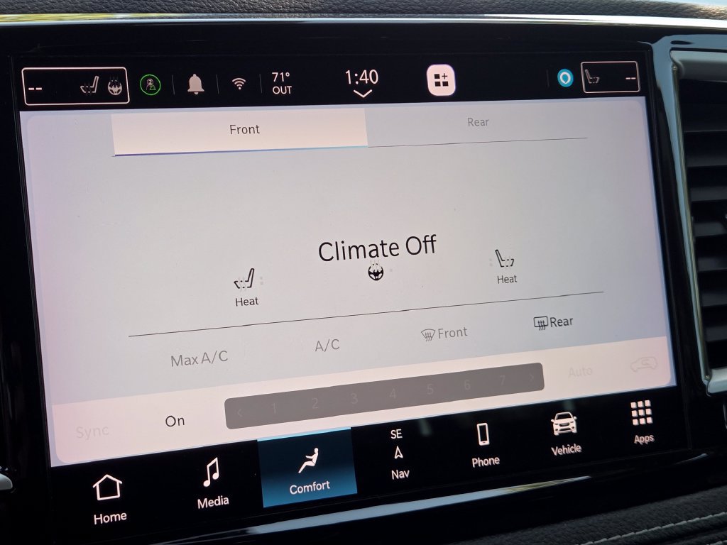Used 2022 Chrysler Pacifica Touring-L w/ Uconnect Theater Family Group FWD image 5