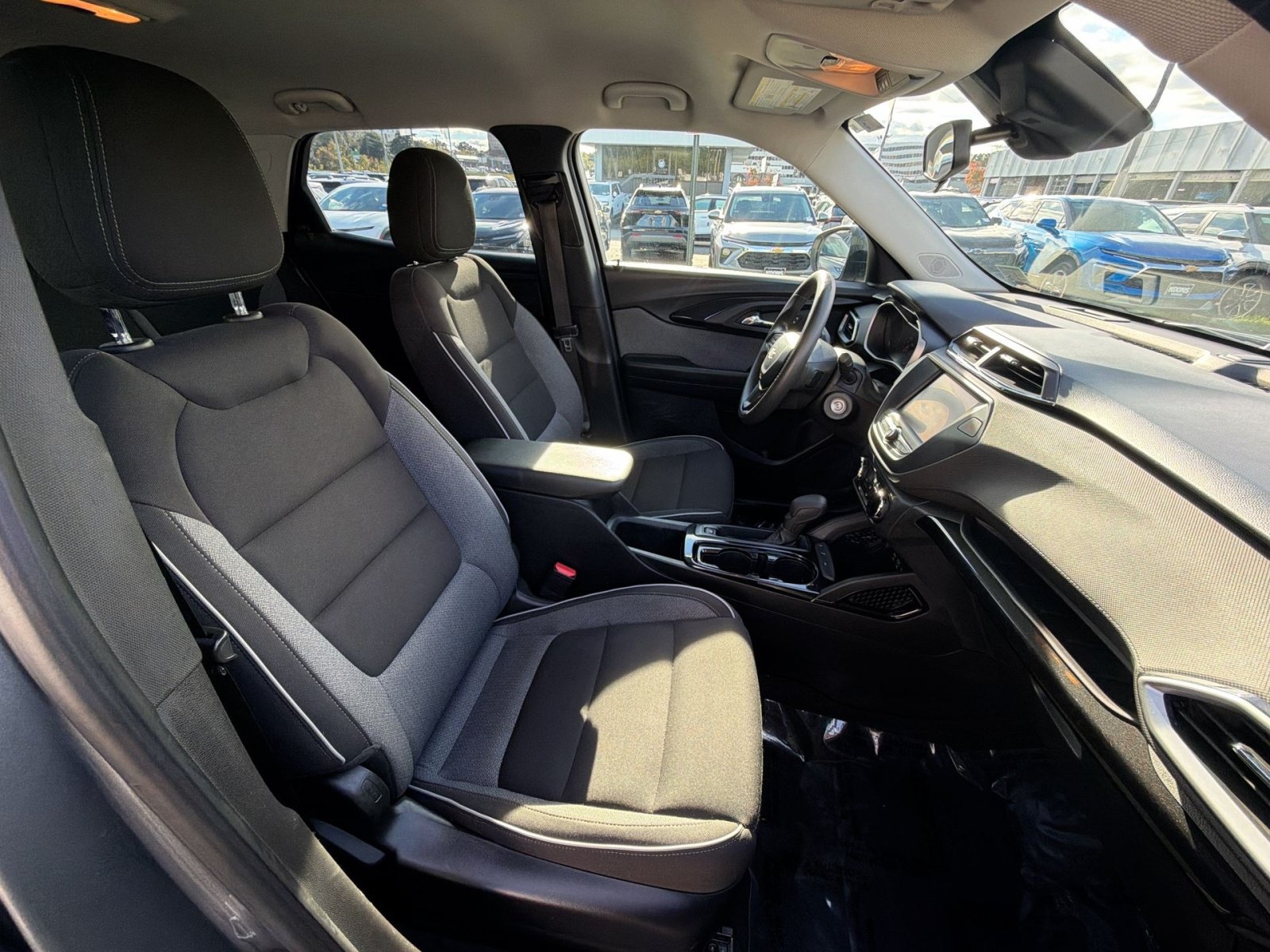 Used 2021 Chevrolet TrailBlazer LS FWD image 26