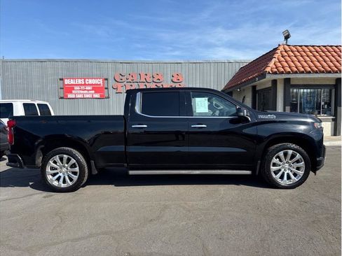 Used 2019 Chevrolet Silverado 1500 High Country w/ Technology Package AWD/4WD image 4