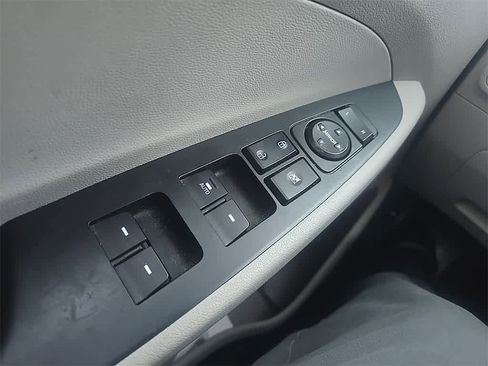 Used 2020 Hyundai Tucson SEL image 16