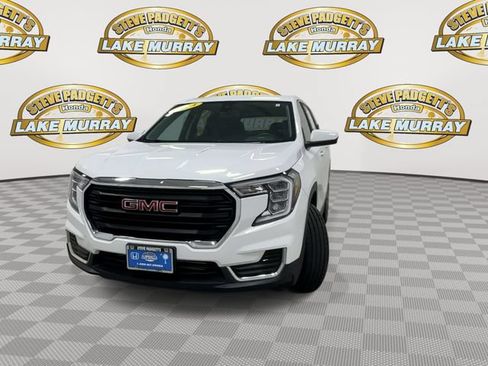 Used 2024 GMC Terrain SLE AWD/4WD image 6