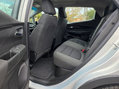 Certified 2022 Chevrolet Bolt LT image 30