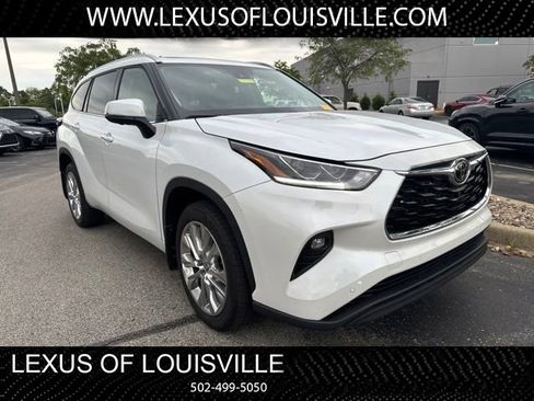 Used 2023 Toyota Highlander Limited FWD image 1