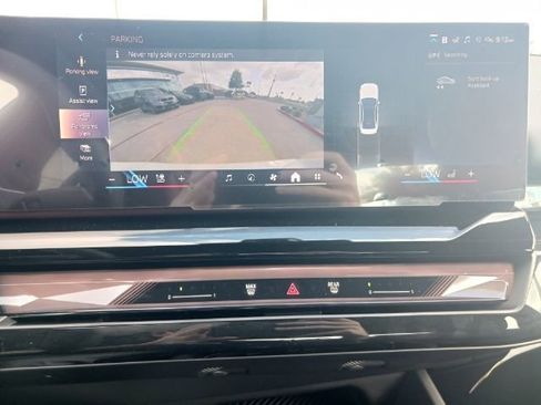 New 2024 BMW i5 eDrive40i w/ Convenience Package image 26