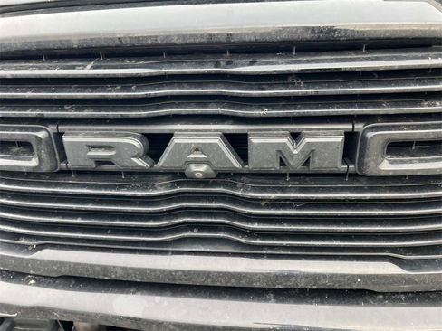 Used 2022 RAM 2500 Laramie w/ Night Edition image 4