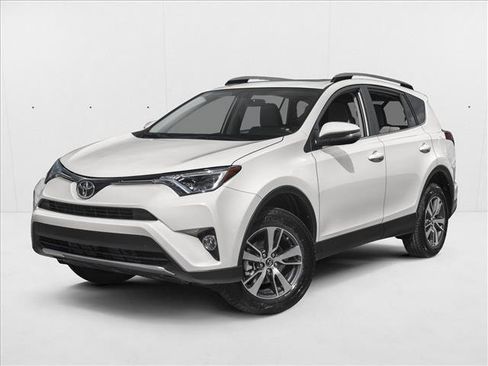 Used 2016 Toyota RAV4 XLE image 1