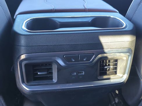 Used 2024 GMC Sierra 3500 Denali Ultimate image 22