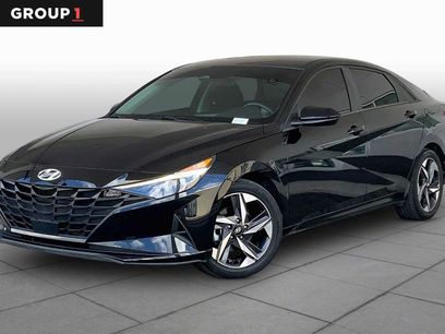 Used 2023 Hyundai Elantra SEL w/ Convenience Package
