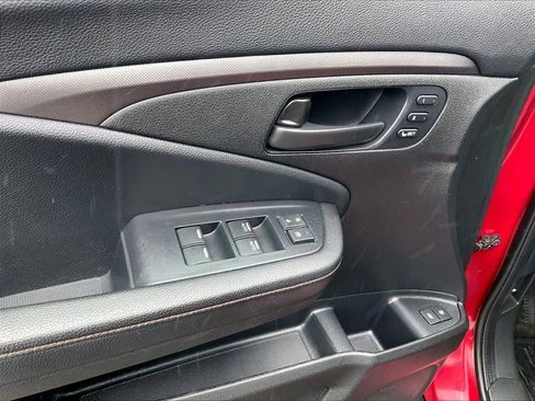 Used 2023 Honda Passport TrailSport image 39